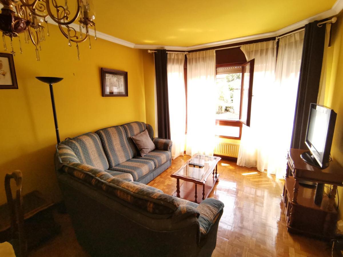 Piso Amplio Y Luminoso, La Pomar Apartment Langreo Luaran gambar
